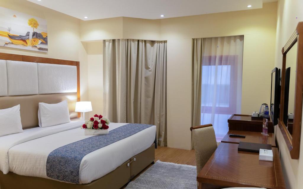 Vendome Plaza Hotel Room Type - Deluxe King Room