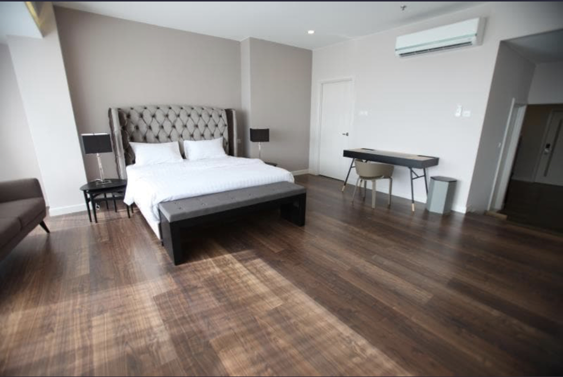 D'Anggerek Serviced Apartment - Tap to explore photos
