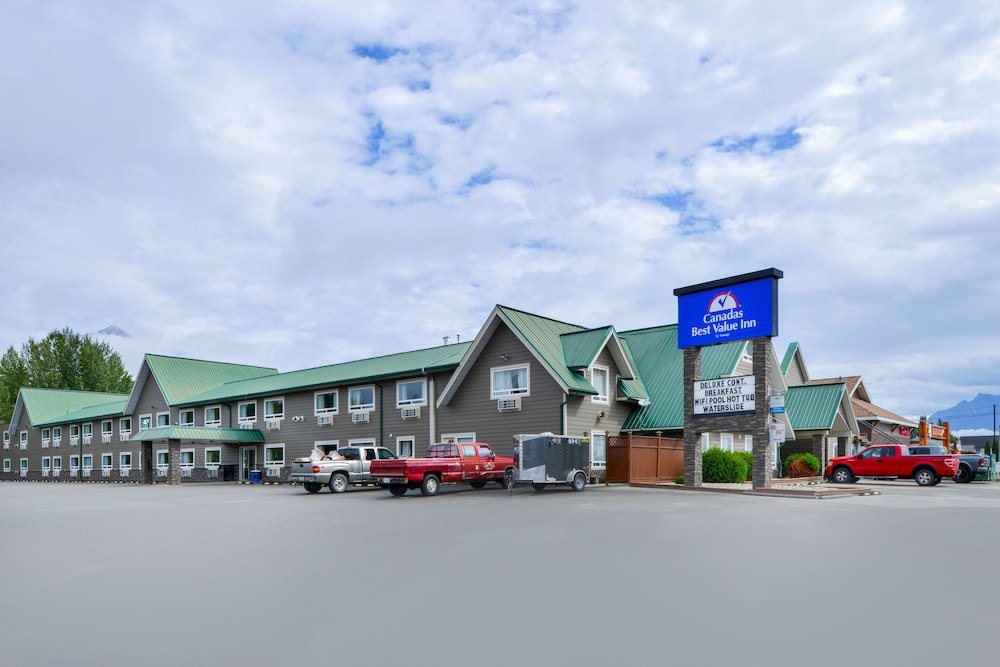 Ramada Valemount