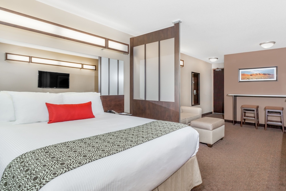 Microtel Inn and Suites by Wyndham Weyburn