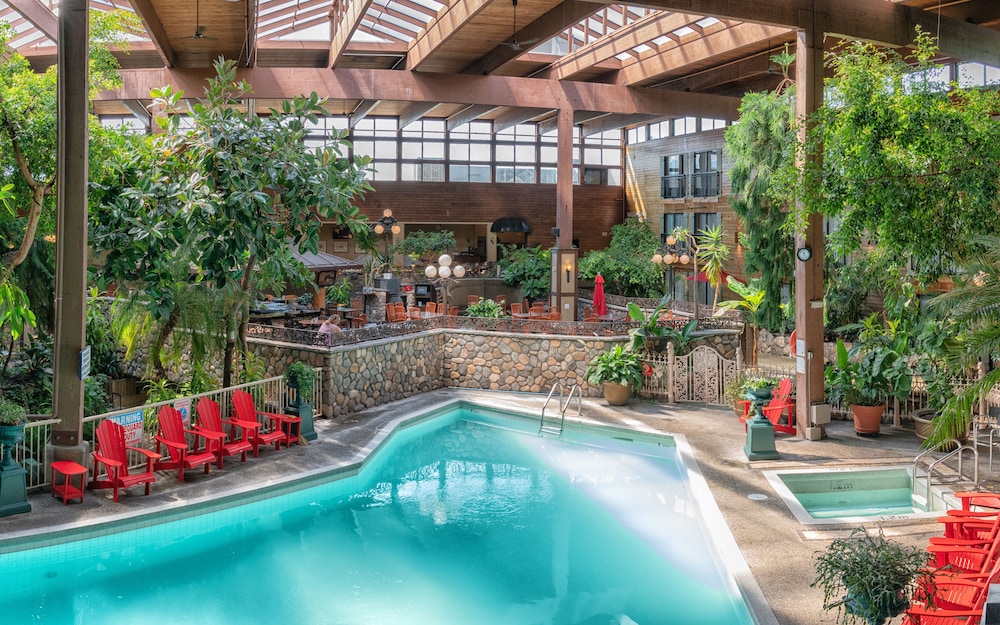 Vernon Atrium Hotel and Conference Centre