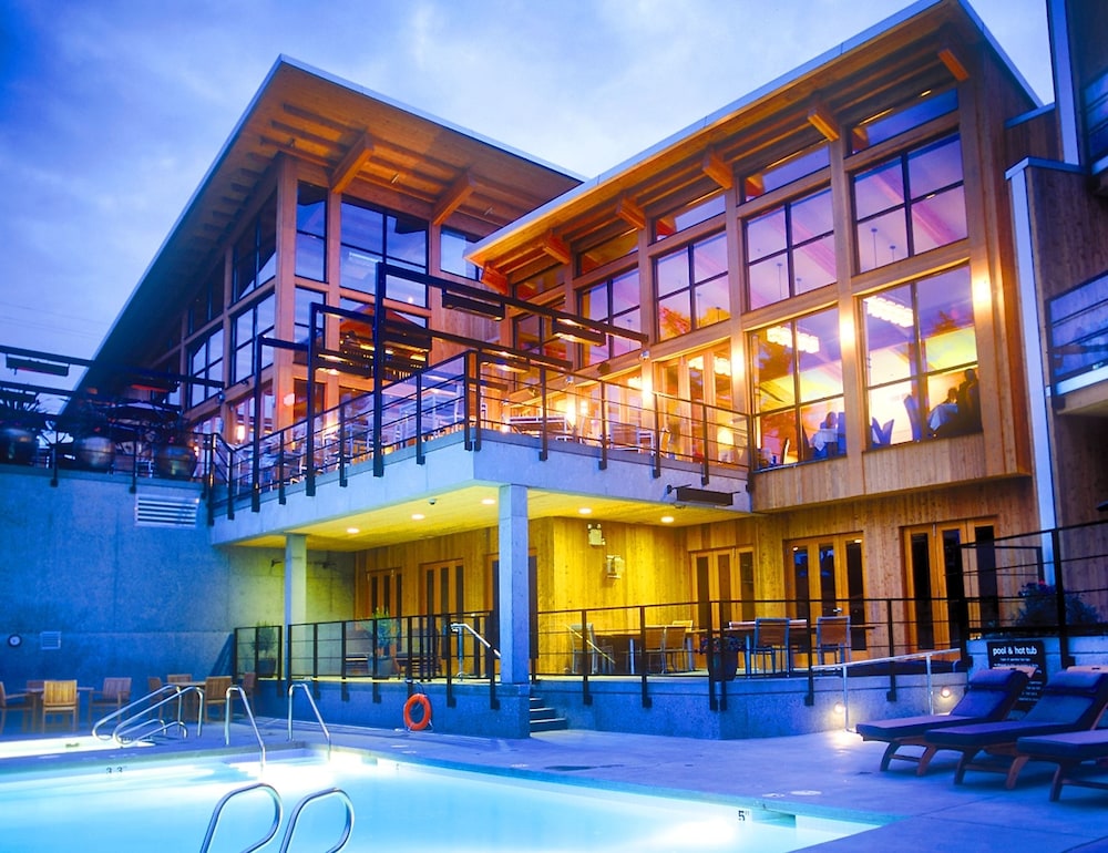 Brentwood Bay Lodge and Spa