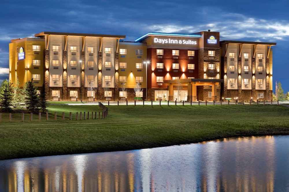 Days Inn and Suites Airdrie