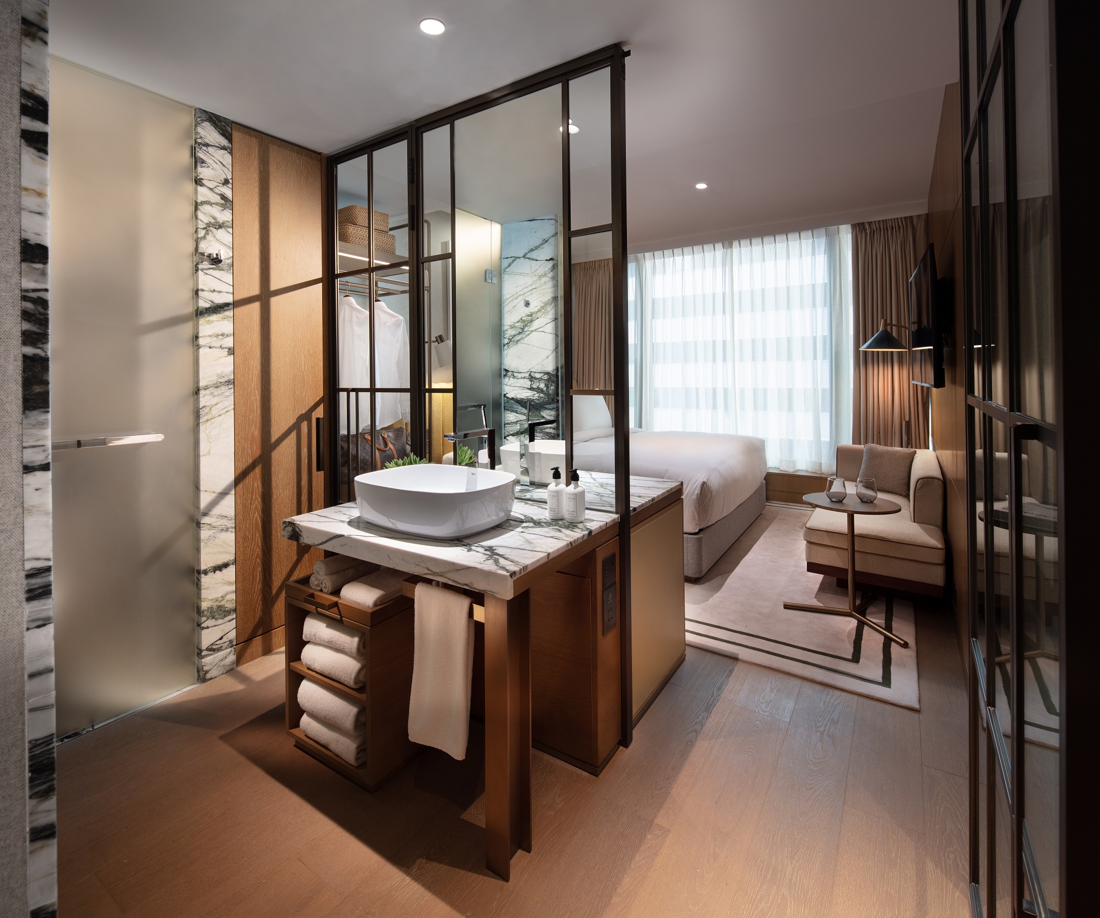 The Hari Hong Kong, Vignette Collection by IHG Room Type - Double or Twin KING SIZE BED