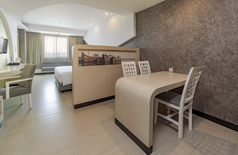 Aston Cirebon Hotel & Convention Center Room Type - Deluxe Room