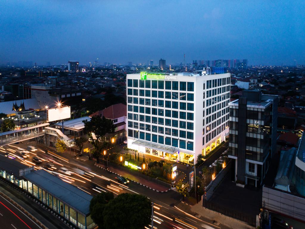 Holiday Inn Express Jakarta Matraman