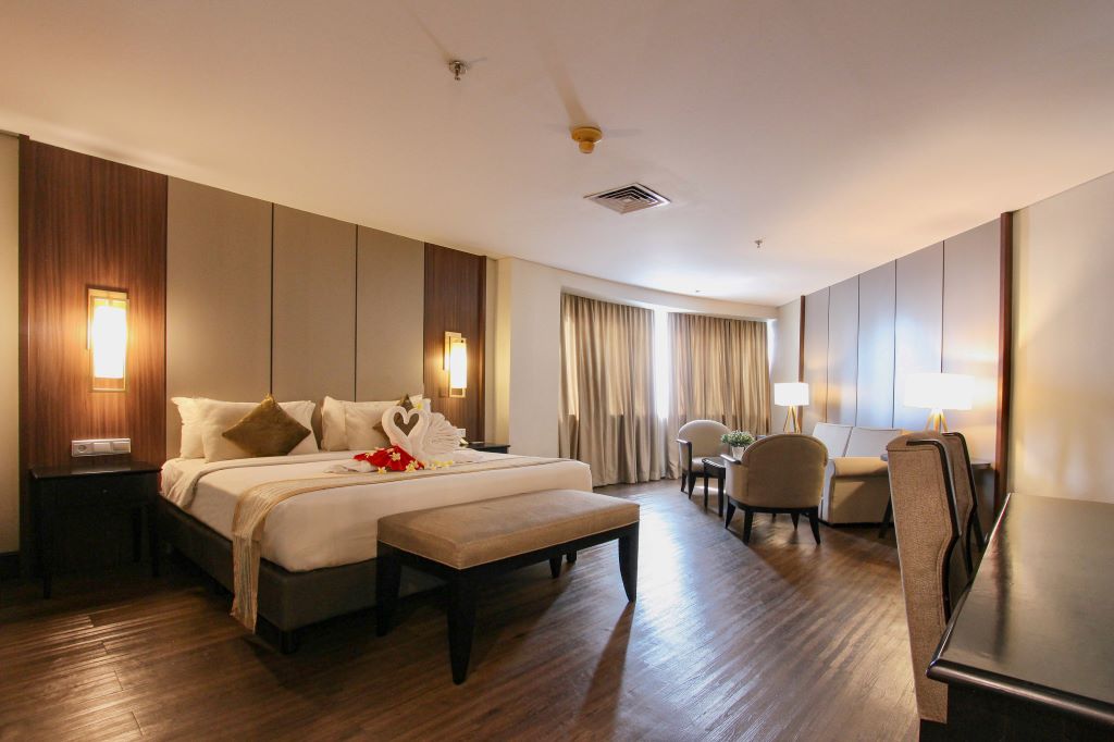 The Acacia Hotel Jakarta - Tap to explore photos