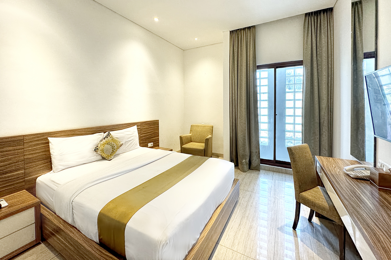 Rasuna Icon Hotel Room Type - Executive Room