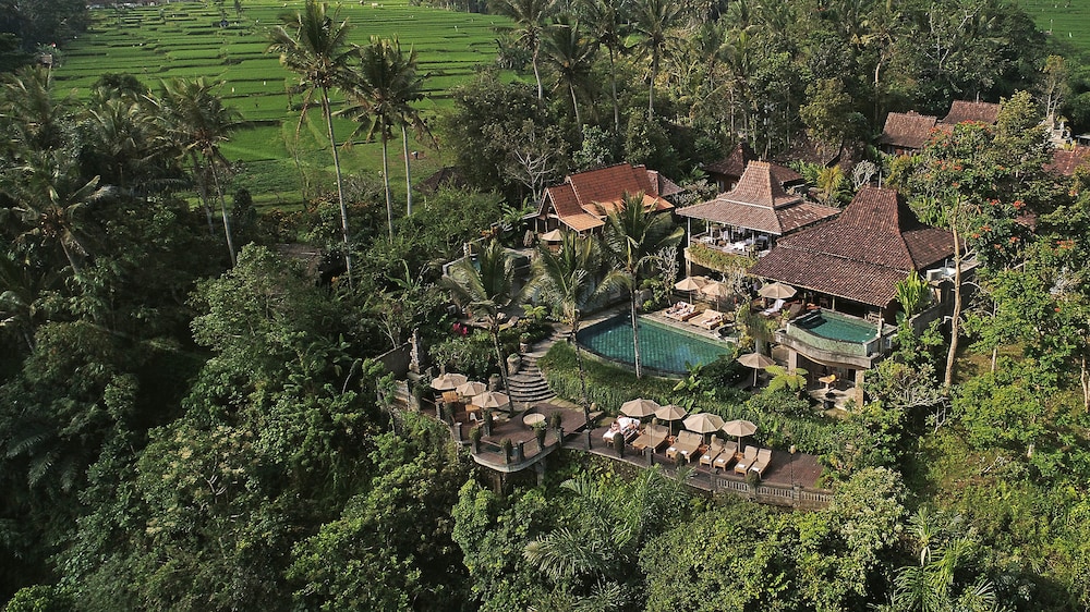 Pramana Watu Kurung Resort