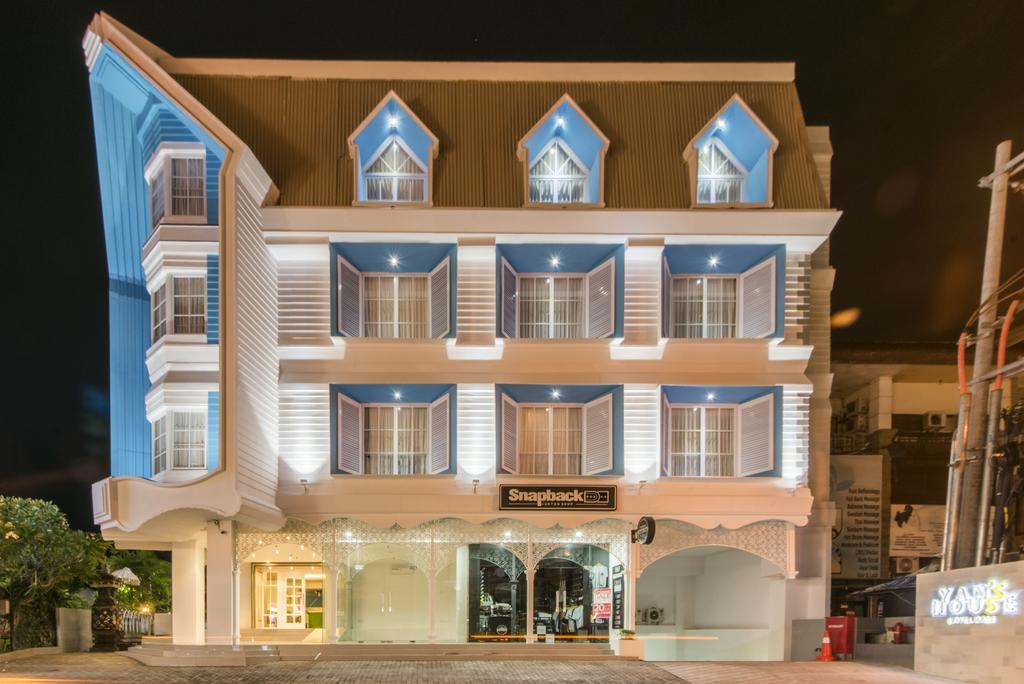 Yan's House Hotel - Tap to explore photos
