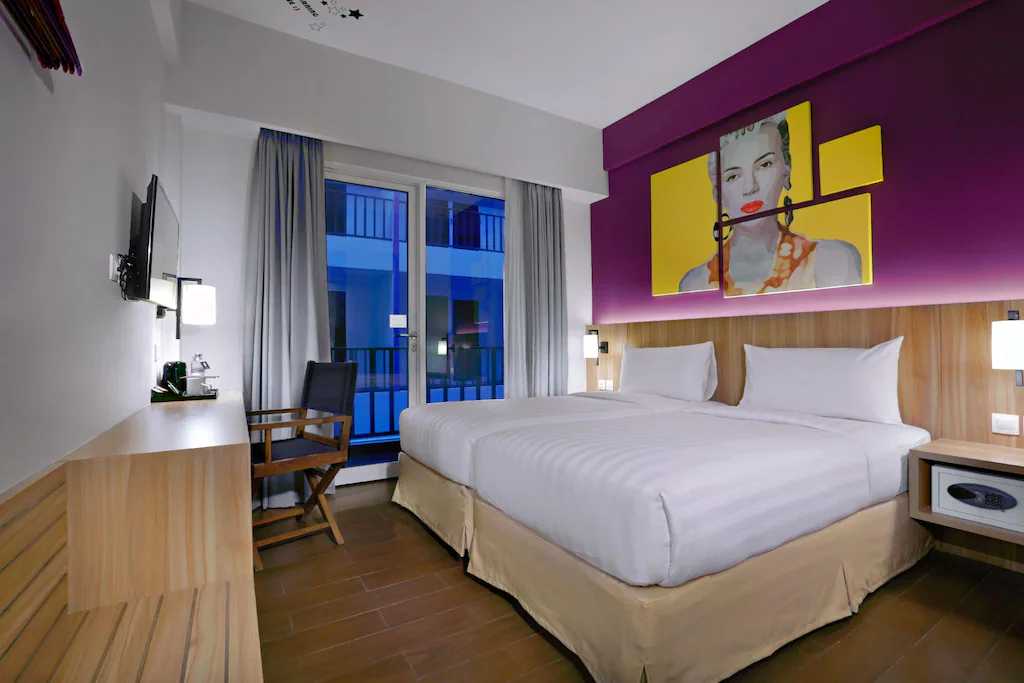 Fame Hotel Sunset Road Kuta Room Type - Deluxe Twin Room