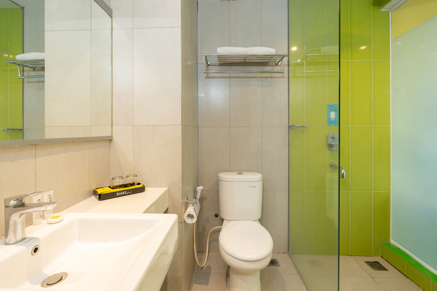 KHAS Surabaya Hotel Room Type - Deluxe Panorama Double Room KHAS Surabaya Hotel Room Type - Deluxe Panorama Double Room