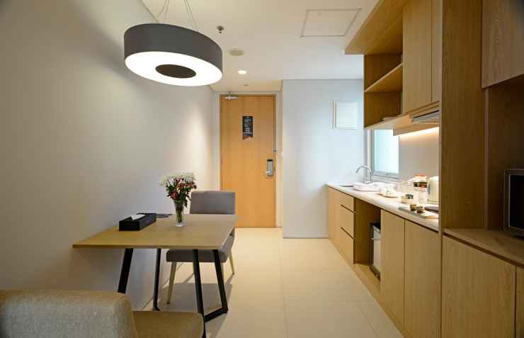 Midtown Residence Surabaya Room Type - Studio Splendid Style King