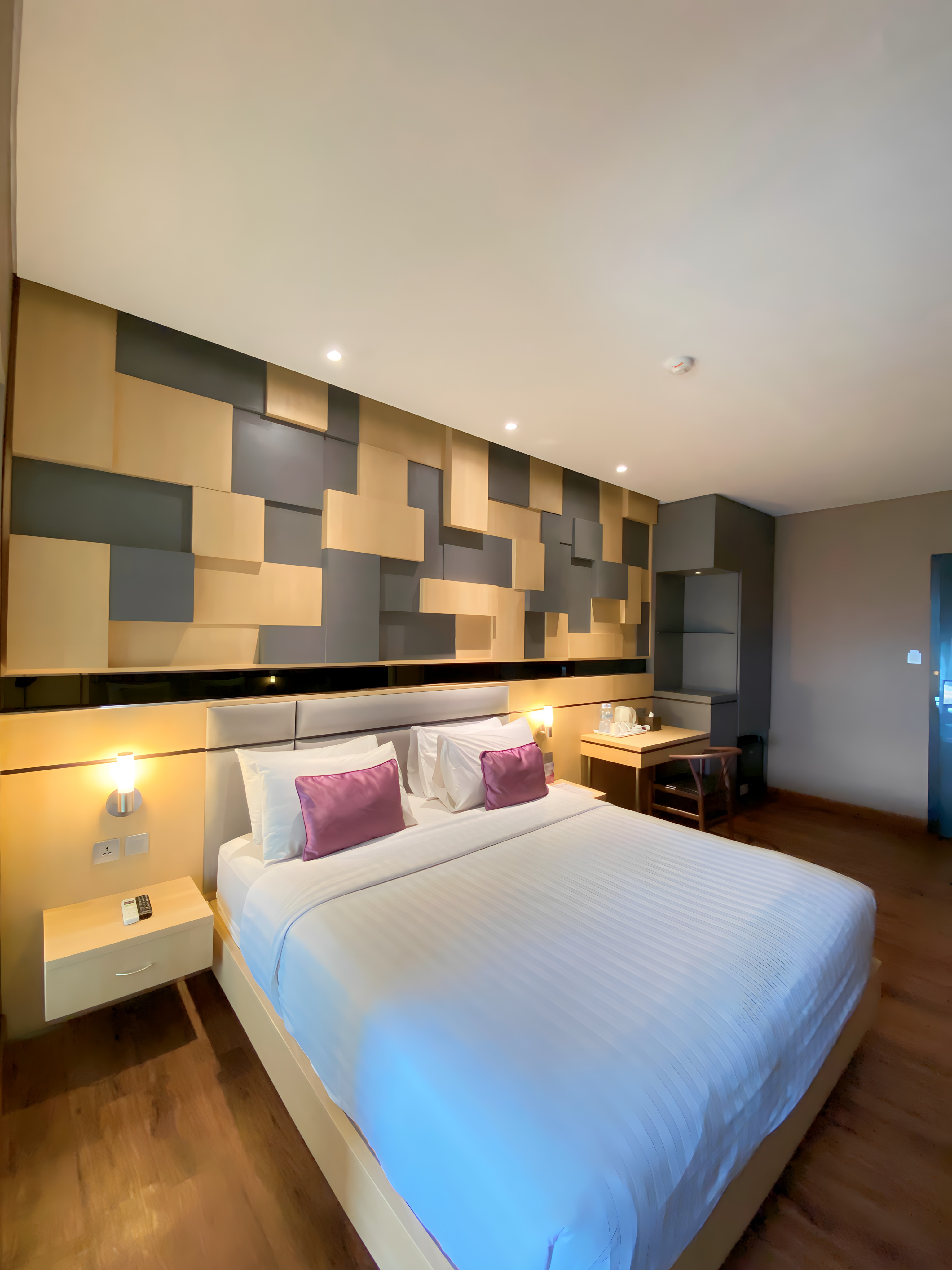 Shakti Hotel Bandung Room Type - GRAND DELUXE