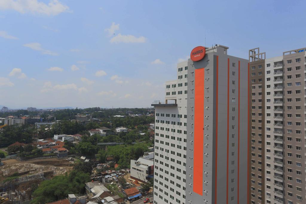 Harris Hotel and Convention Ciumbuleuit Bandung