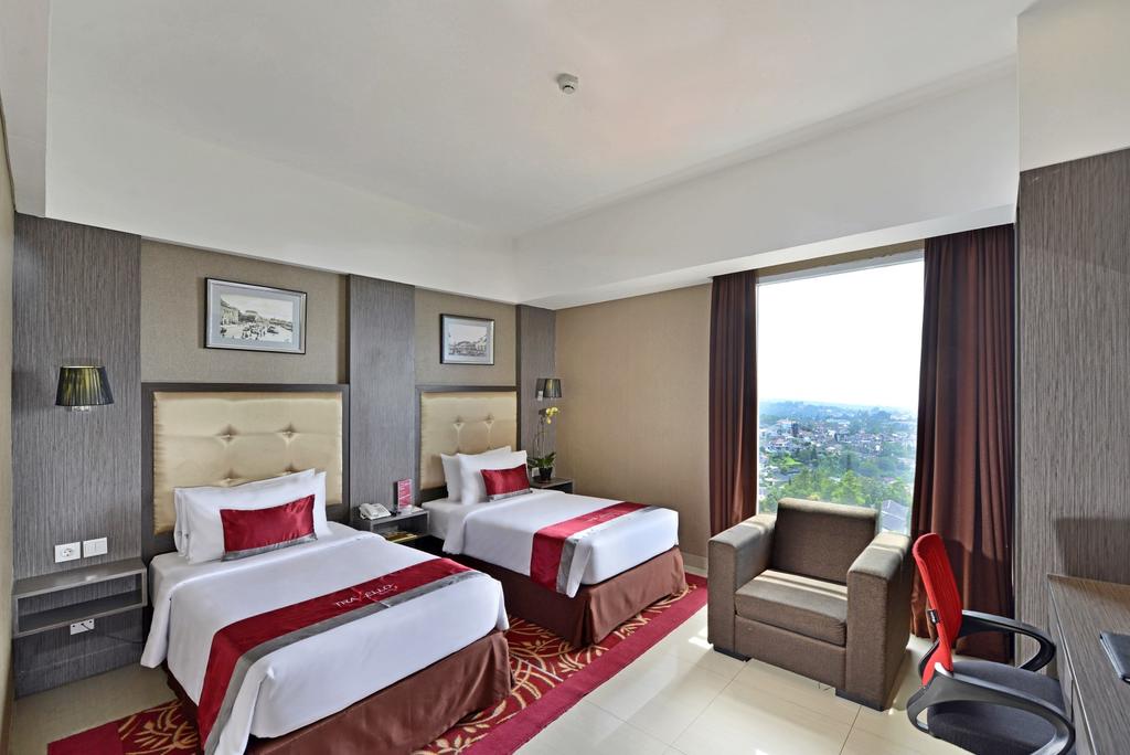 Travello Hotel Bandung - Tap to explore photos