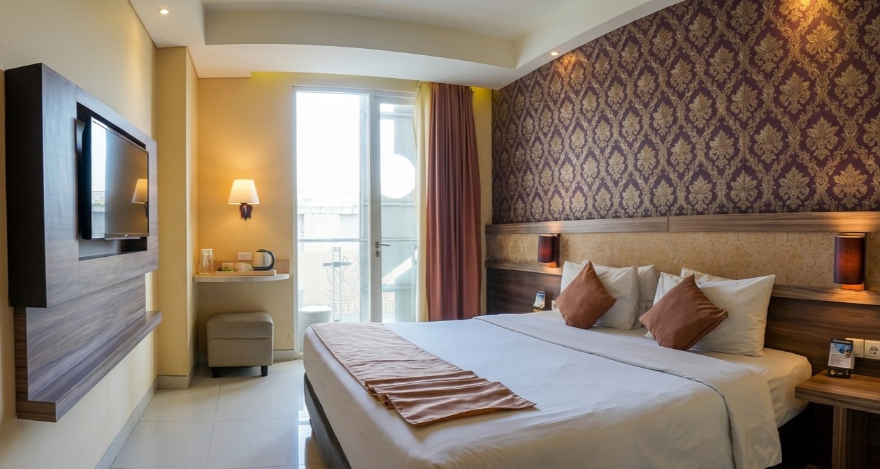 Crystal Lotus Hotel Yogyakarta Room Type - Superior King - Room Only