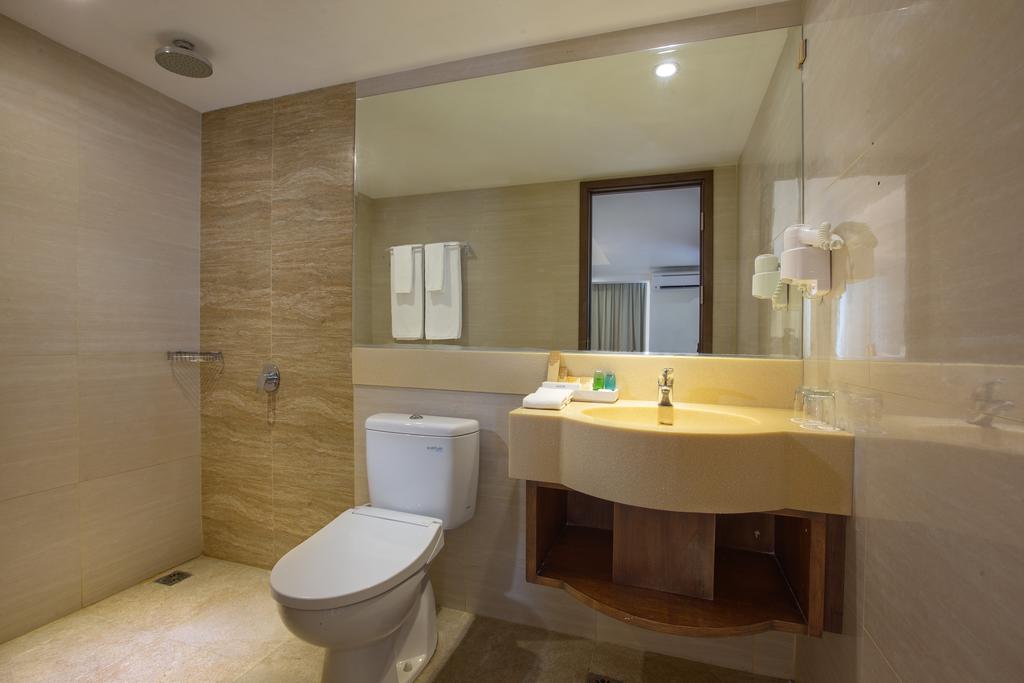 Sahid Raya Hotel & Convention Yogyakarta Room Type - Deluxe Triple Room