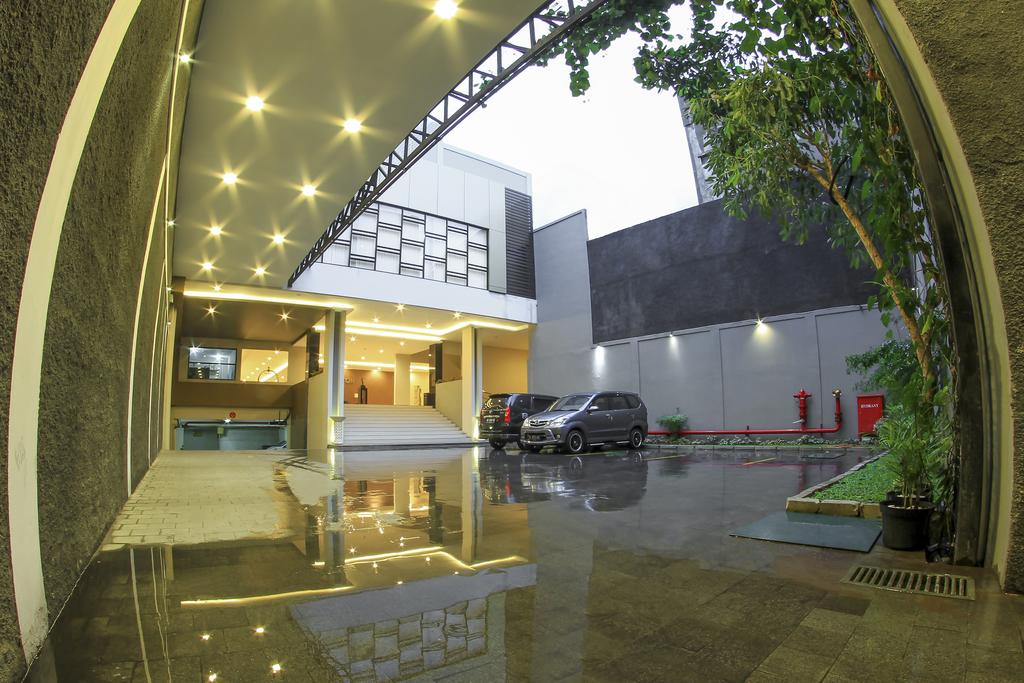De LAXSTON Hotel by Azana Yogyakarta 2022 hotel deals Klook United