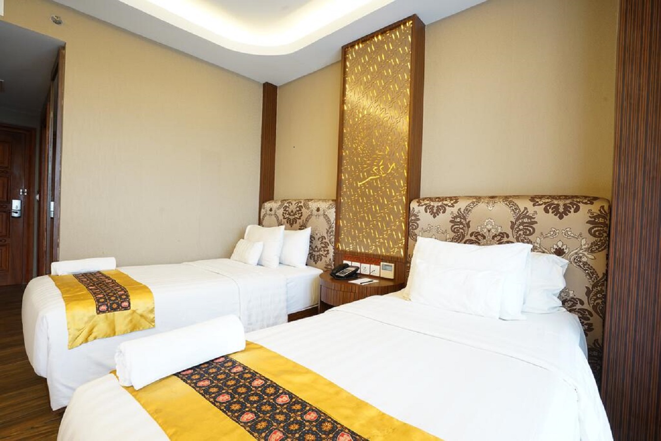 KJ Hotel Yogyakarta Room Type - Deluxe Twin Room