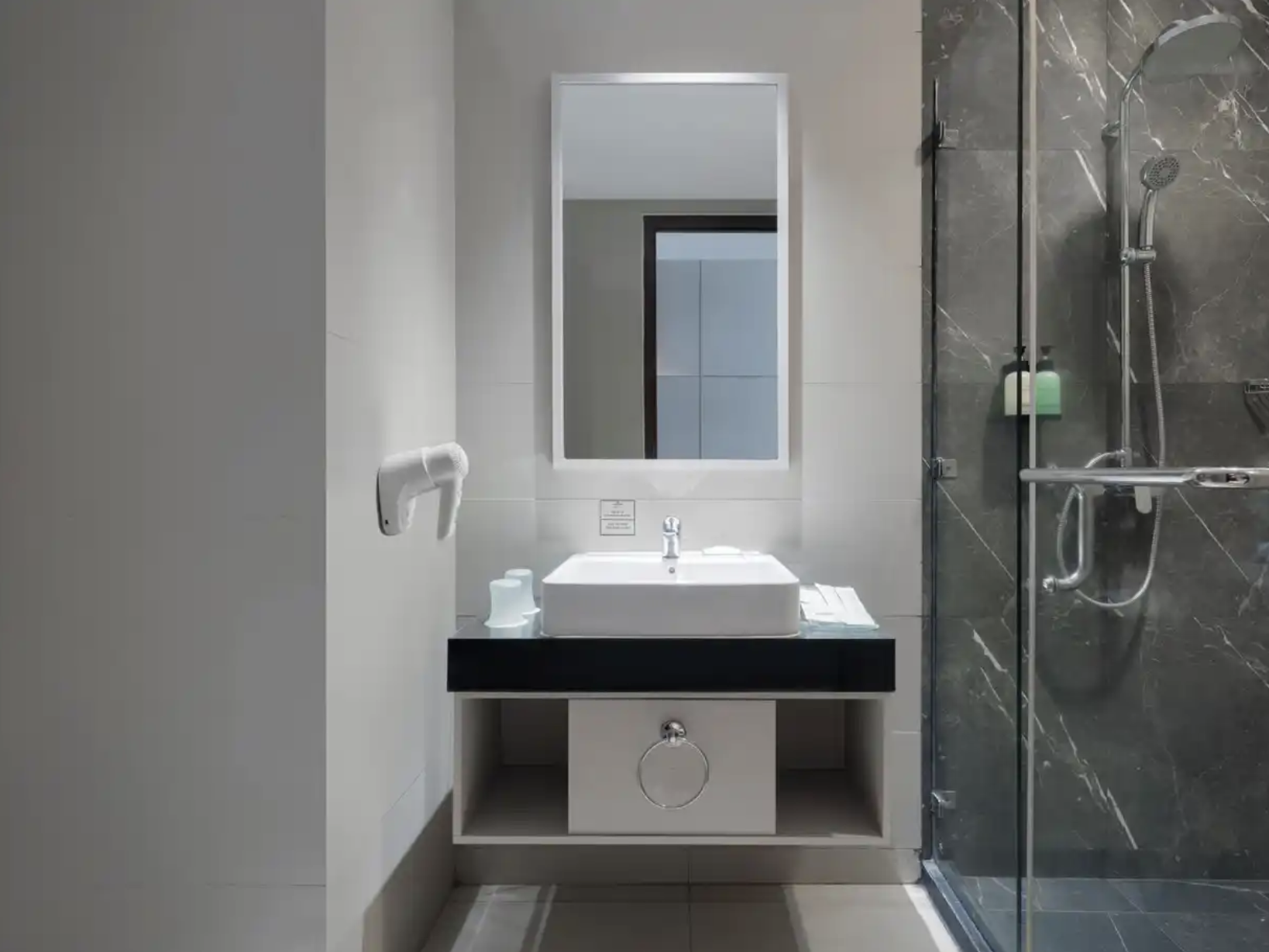 Hotel Santika Premiere Bintaro Room Type - Deluxe Twin Room