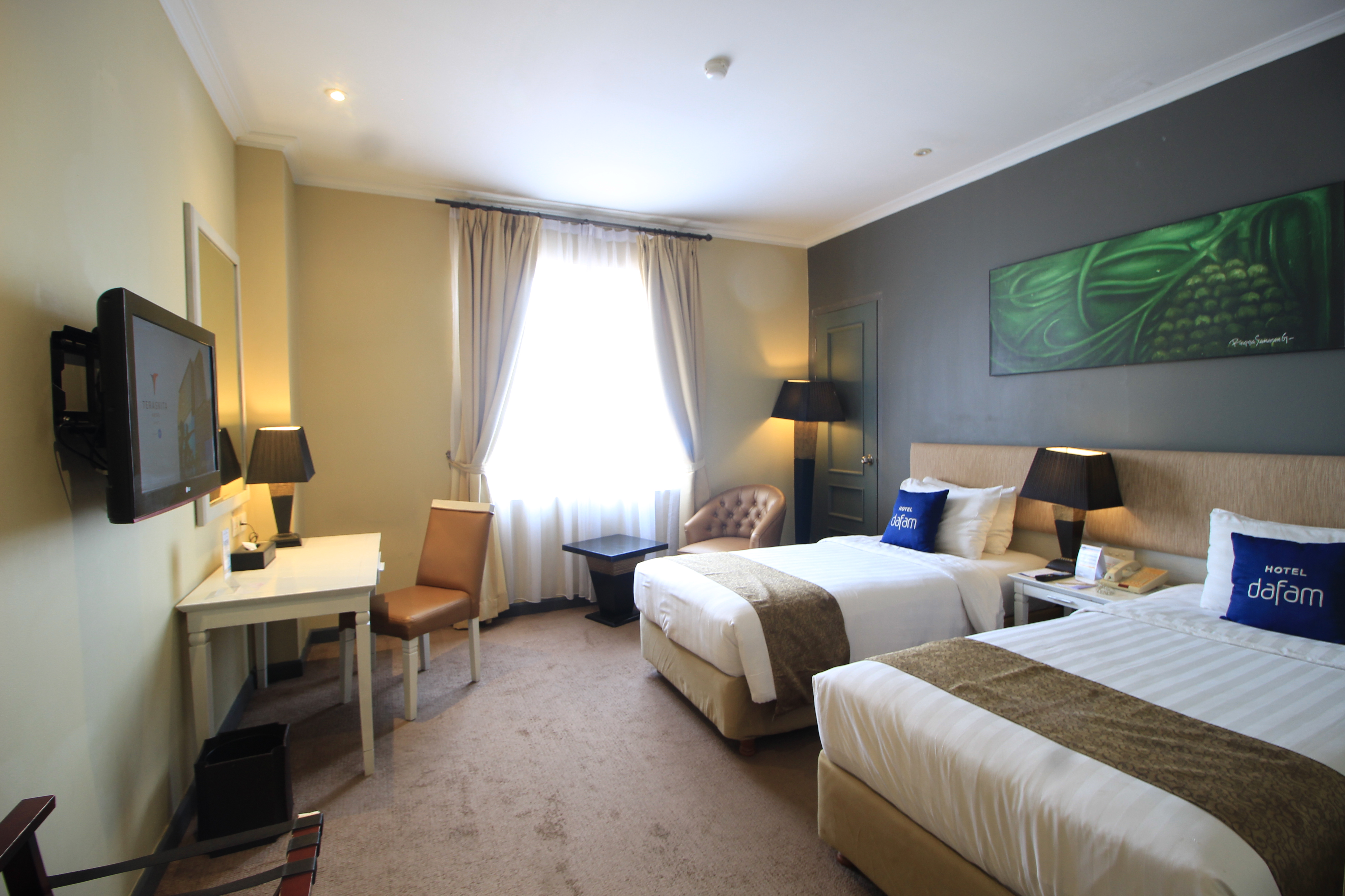 Hotel Dafam Semarang Room Type - Deluxe Twin Room
