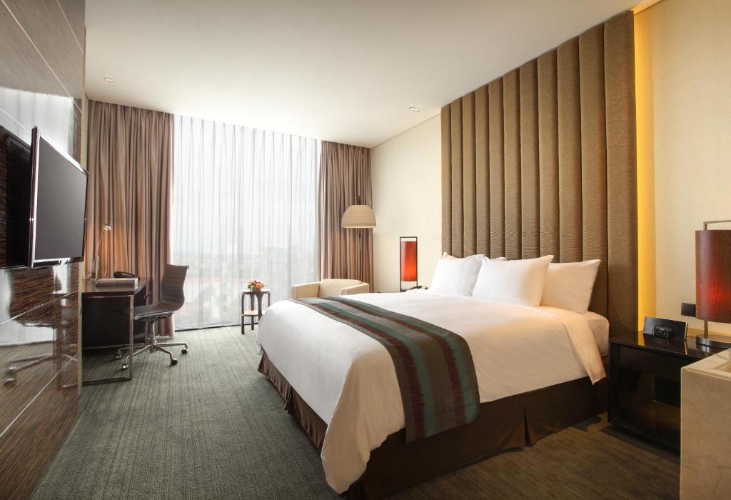 PO Hotel Semarang Room Type - Superior King Room