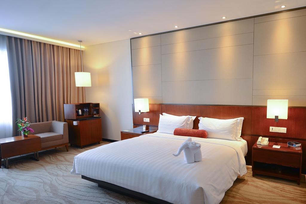 Gumaya Tower Hotel Semarang in Semarang | 2023 Updated prices, deals ...