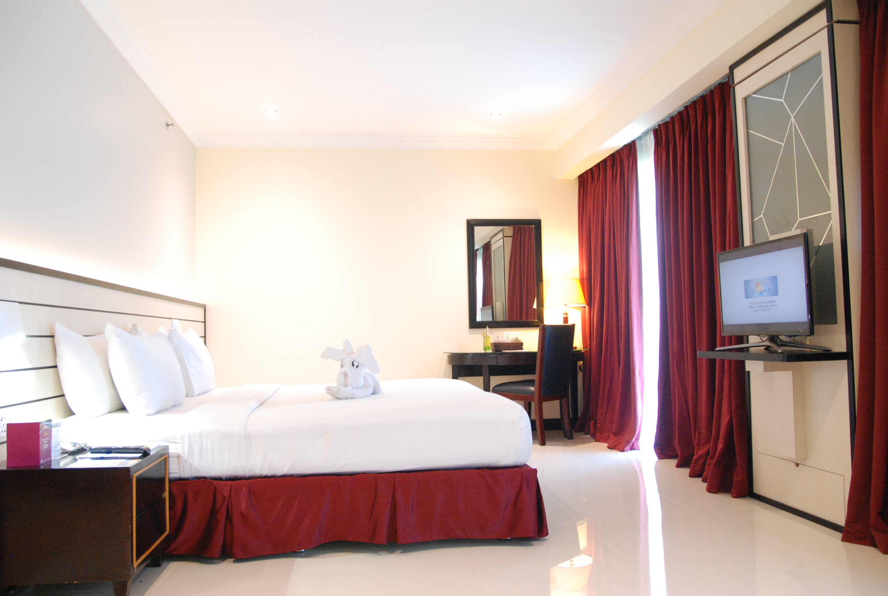 Pacific Palace Hotel Room Type - Deluxe Twin Room