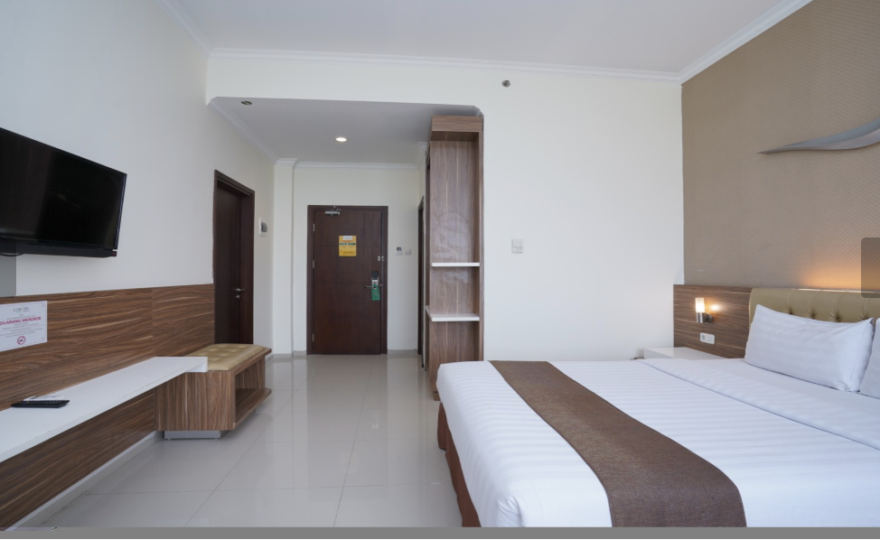 Lorin Sentul Hotel - Tap to explore photos