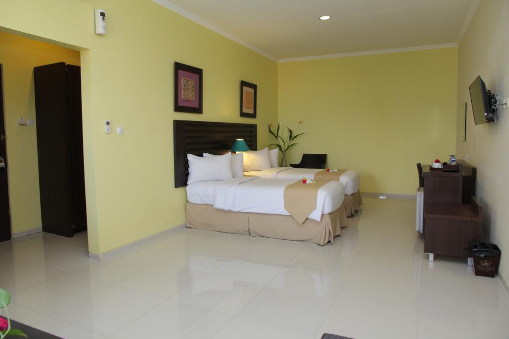 Bahamas Hotel and Resort Belitung - Tap to explore photos