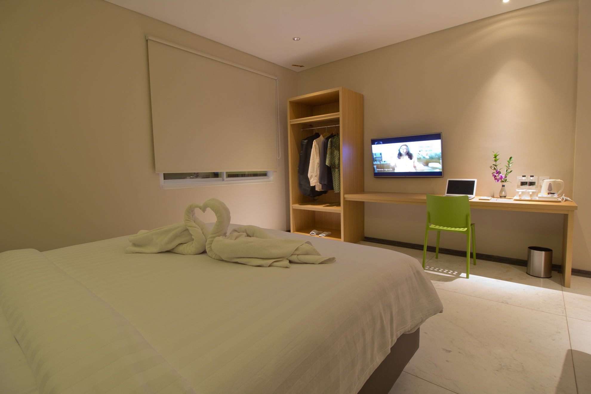 Vinotel Cirebon - Tap to explore photos