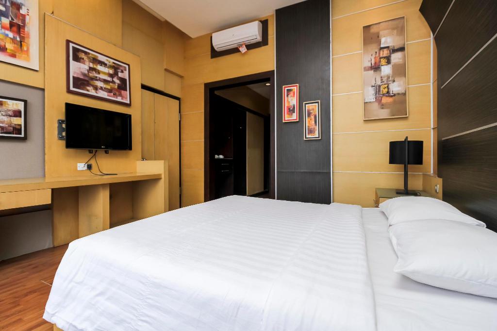 Grand Arjuna Hotel Room Type - Deluxe Room