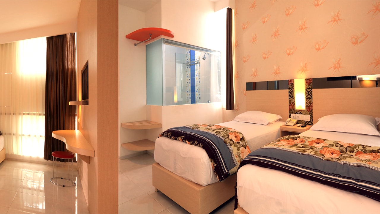 Hotel Dewarna Sutoyo Malang Room Type - Superior Room