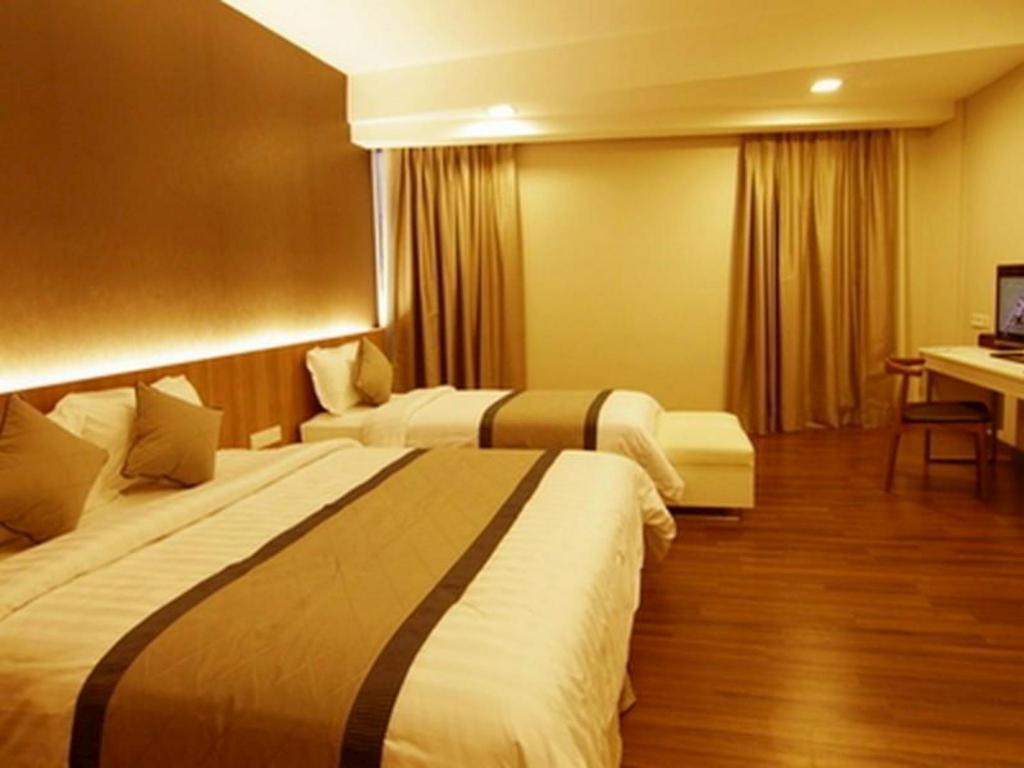 Hotel 61 Medan - Tap to explore photos