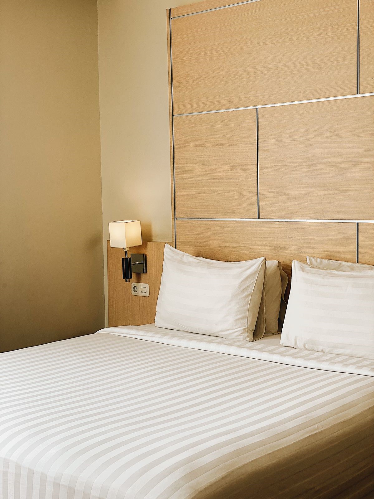 Horison Hotel Sukabumi - Tap to explore photos