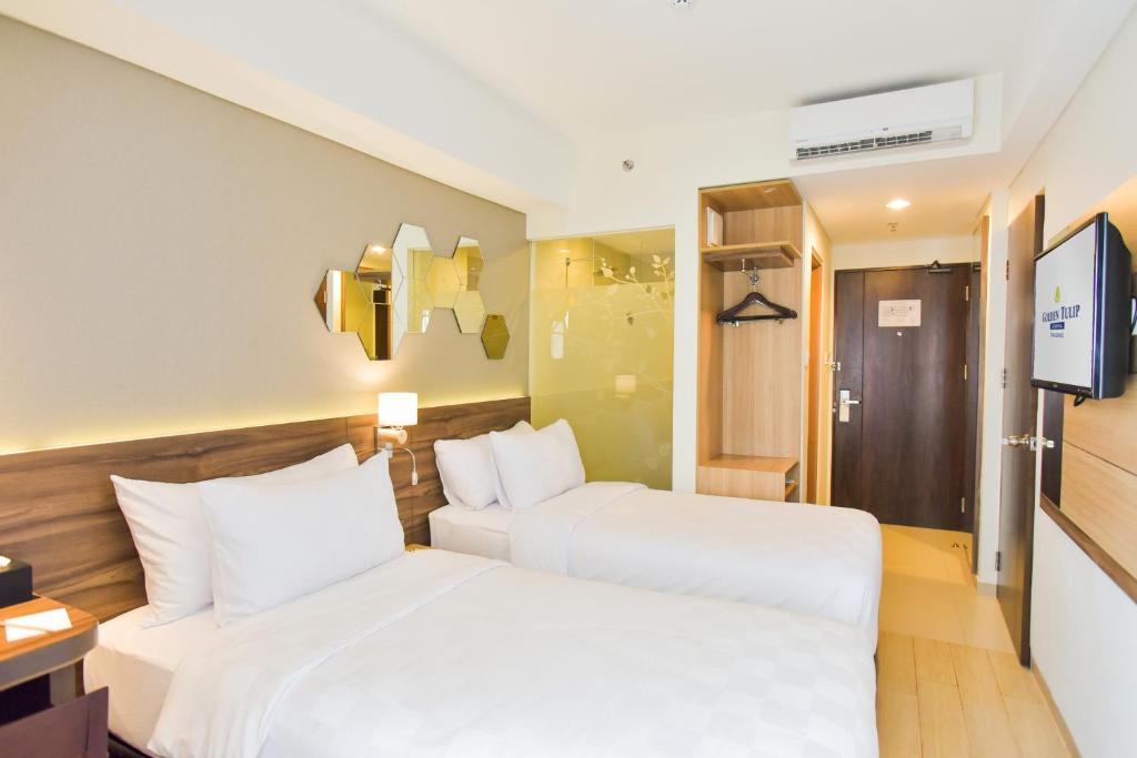Golden Tulip Essential Tangerang Room Type - Superior Twin Room