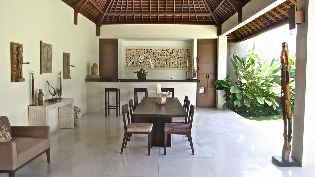 Nyaman Villas - Tap to explore photos