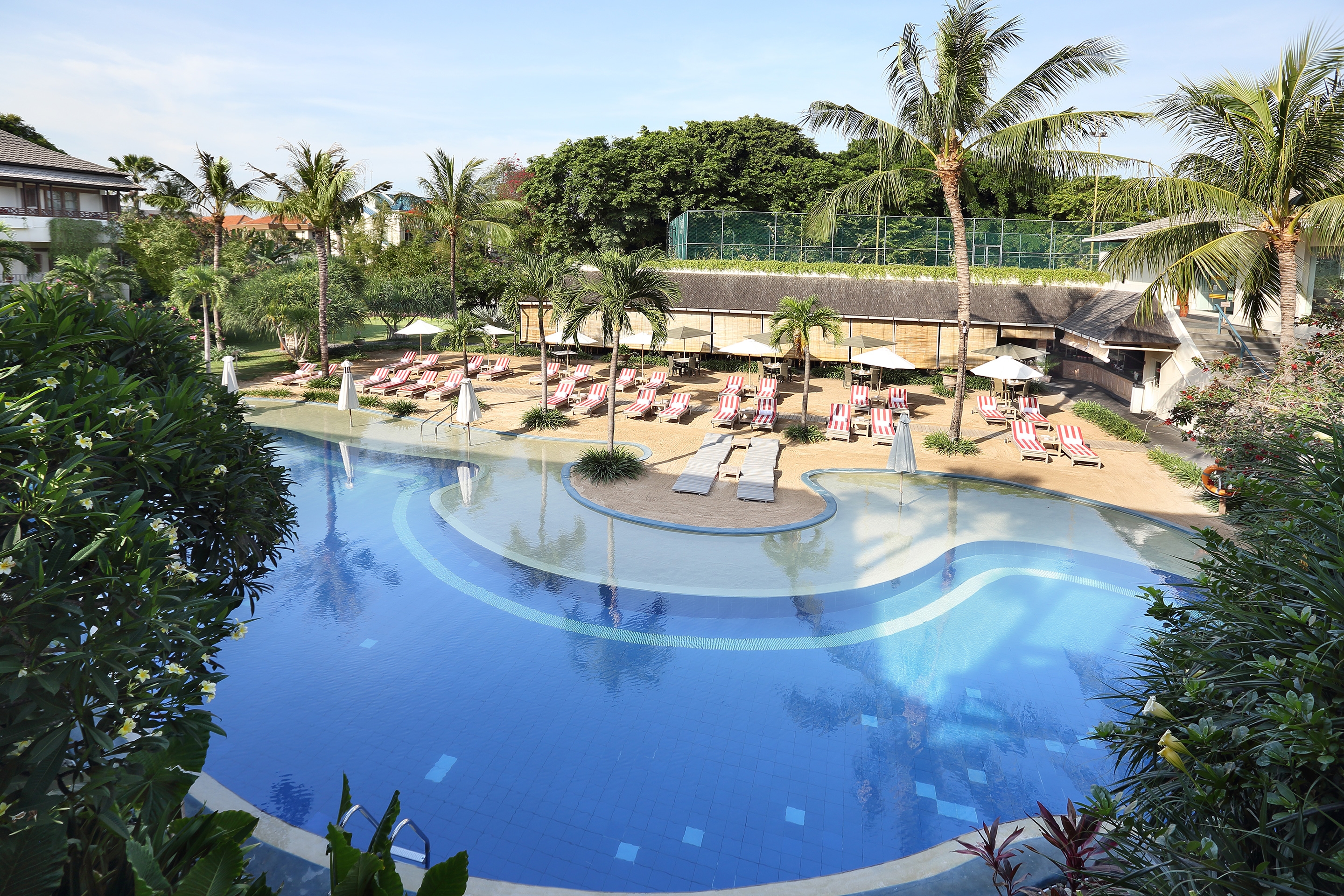 Blu Zea Resort by Double Six