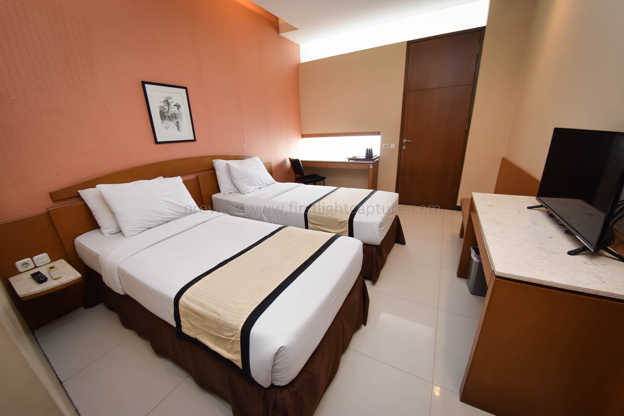 Hotel Nyland Pasteur Bandung Room Type - Deluxe Balcony Double or Twin