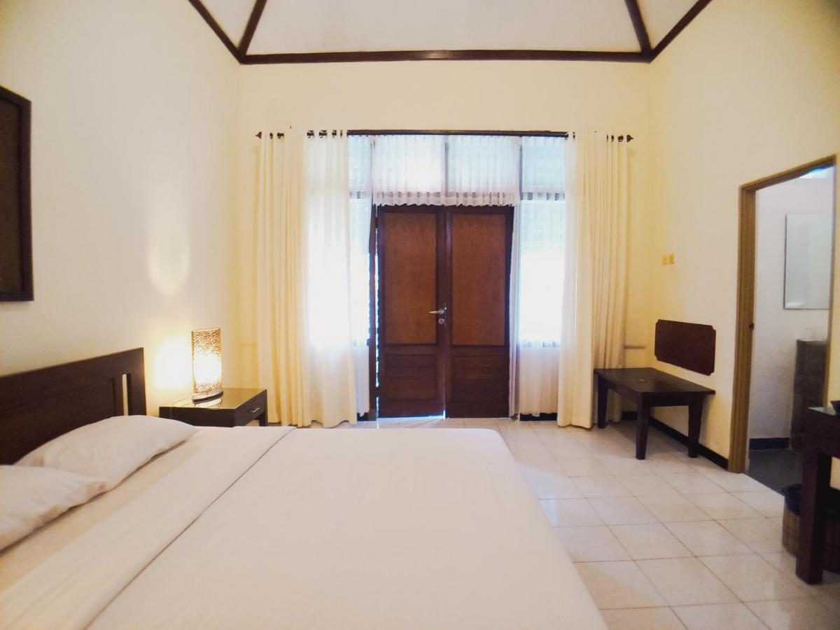 Margo Utomo Hill View Resort - Tap to explore photos