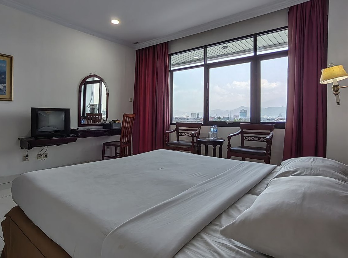 PIA Hotel Bandung - Tap to explore photos