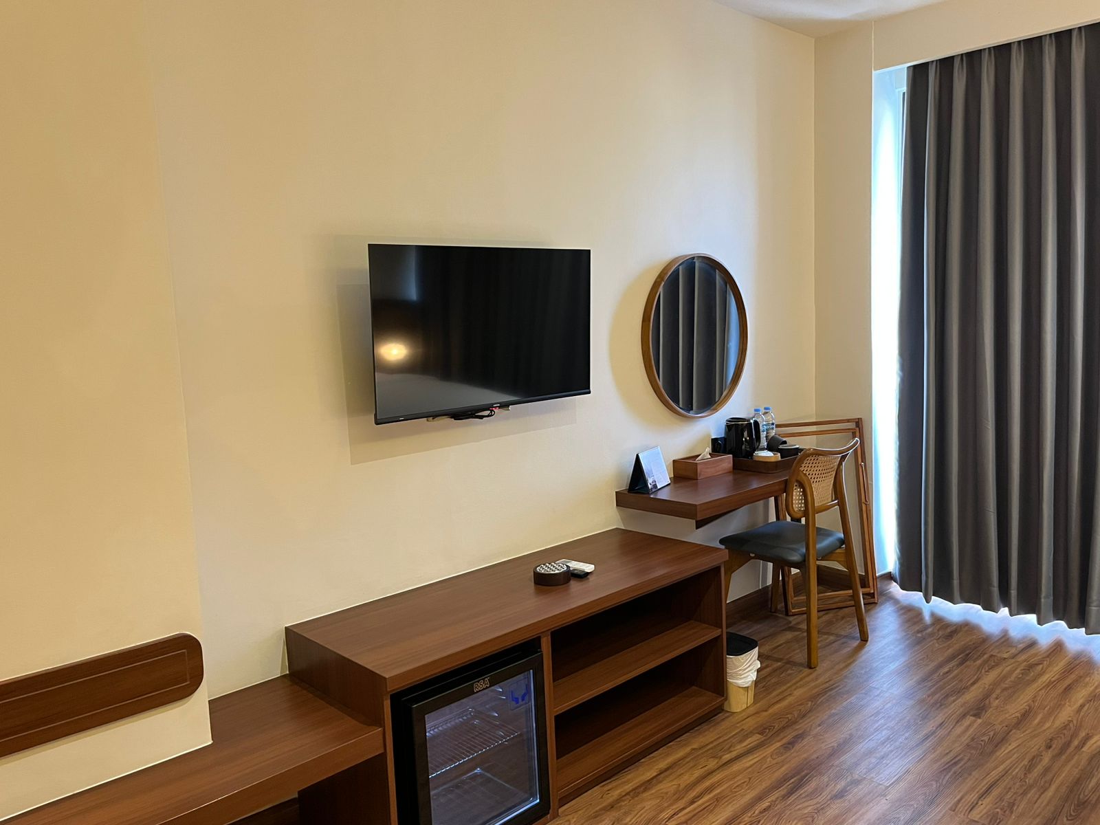 PIA Hotel Bandung - Tap to explore photos