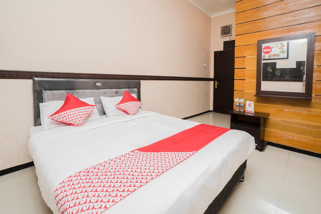 Hotel O Central Batu Near Jatim Park 3 Formerly Bunga Matahari Hotel Room Type - Standard Double Room