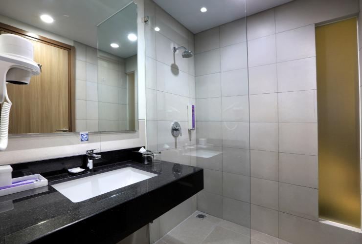 Quest Prime Cikarang by ASTON Room Type - Suite