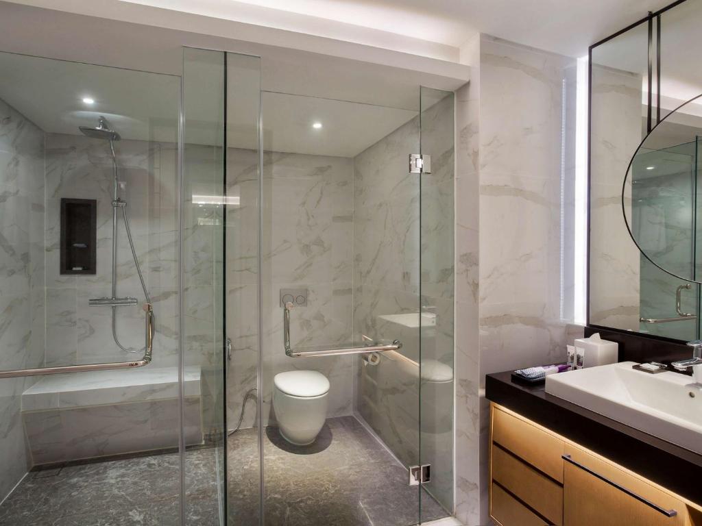 Mercure Jakarta Batavia - Tap to explore photos