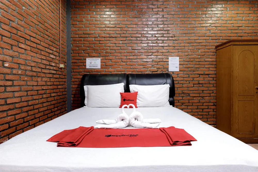 RedDoorz Plus @ Ampera Raya Room Type - REDDOORZ ROOM