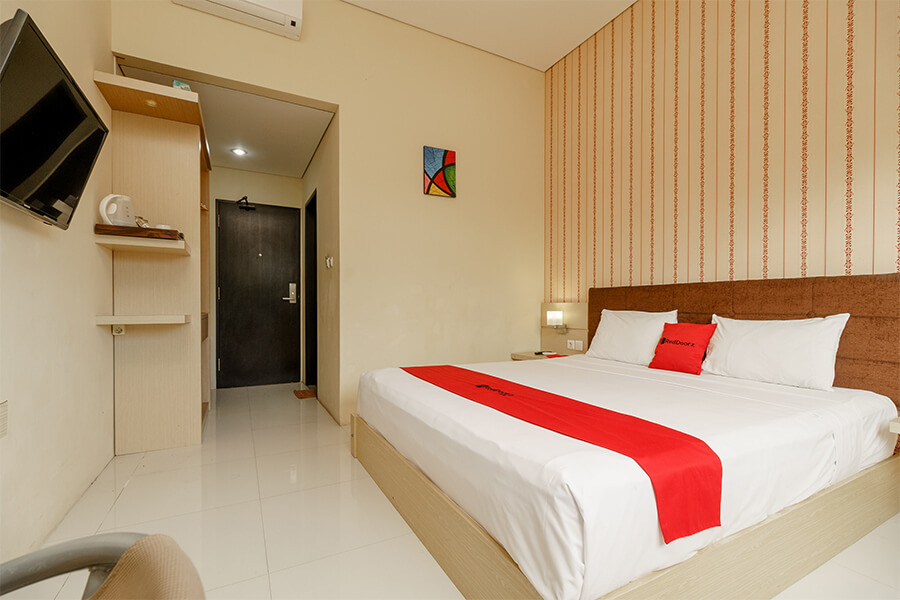 RedDoorz Plus near Sangkareang Park in Mataram | 2023 Updated prices ...