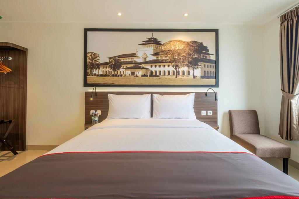 Collection O Hotel Pasar Baru Heritage Room Type - Deluxe Double Room
