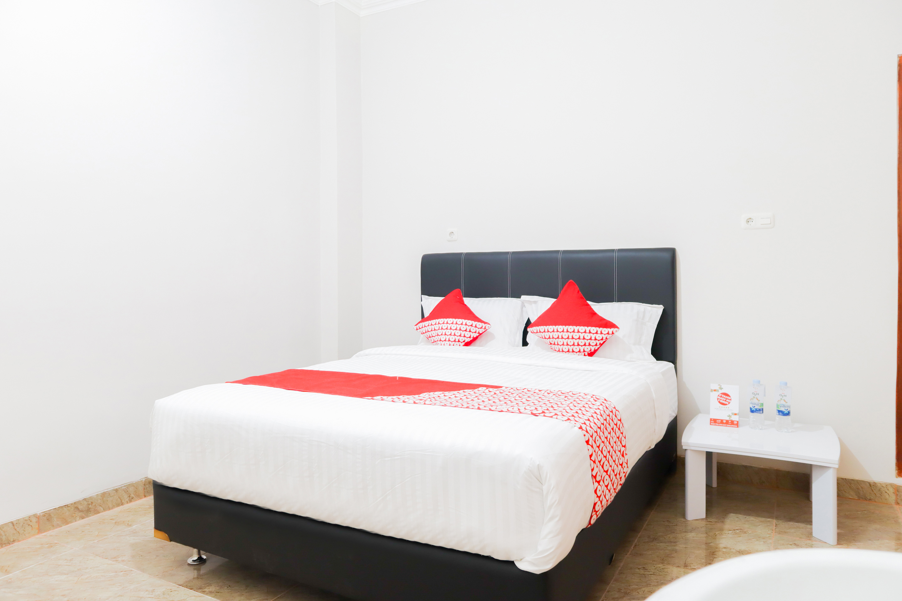 Hotel O Axl Residence - Tap to explore photos